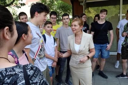 IT бизнесът е ментор на учениците от ТУЕС, кани ги на работа още от класната стая
